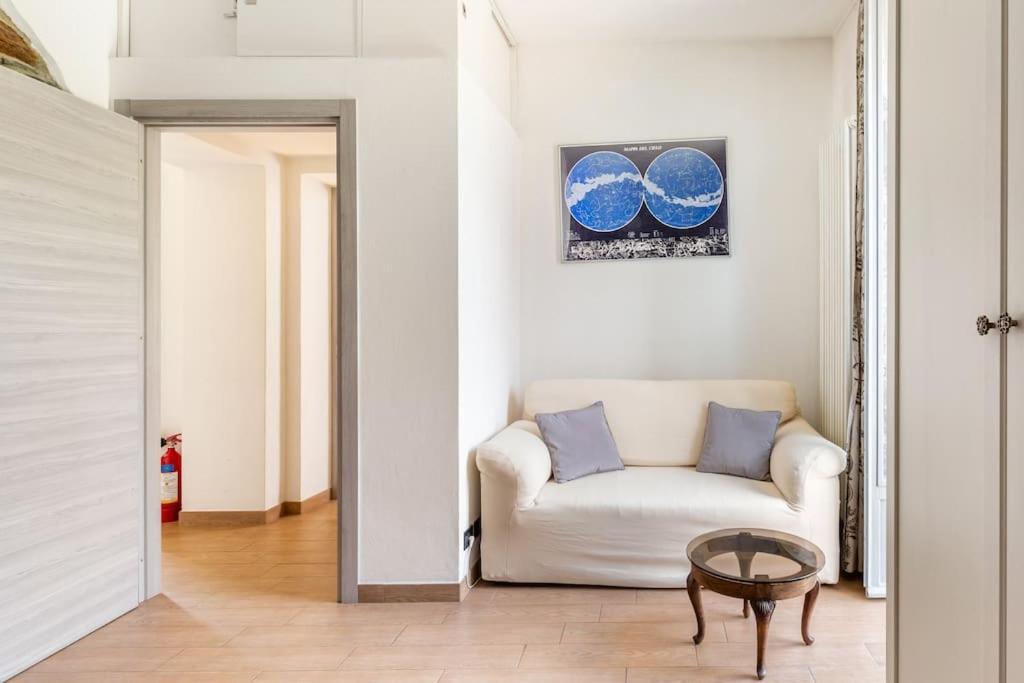 Como 100Mq 5 Mins To Center + Free Park And View Exterior photo
